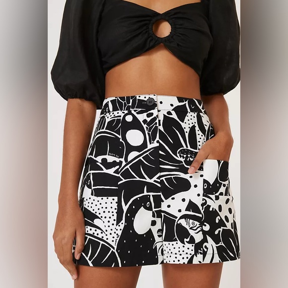 ANTHROPOLOGIE X FARM RIO printed canvas shorts size S - Picture 2 of 4